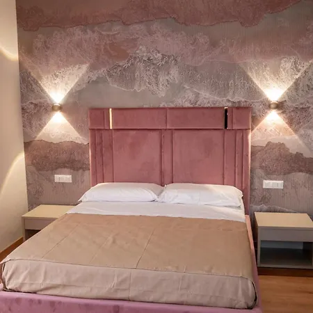 Ludey 4* 레조디칼라브리아