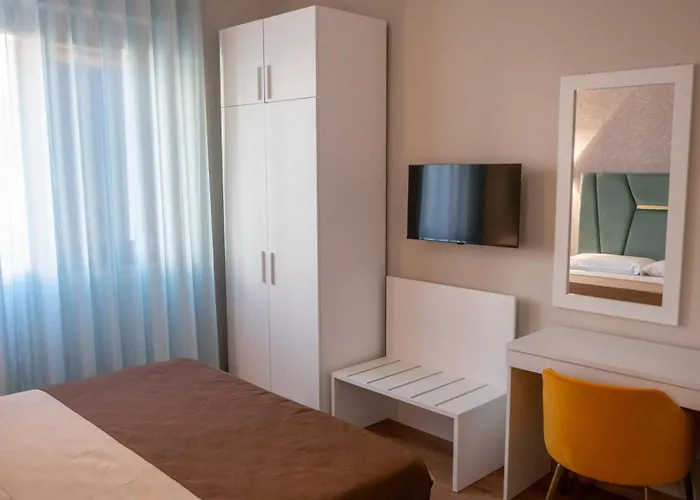 Nocleg ze śniadaniem Ludey 4*